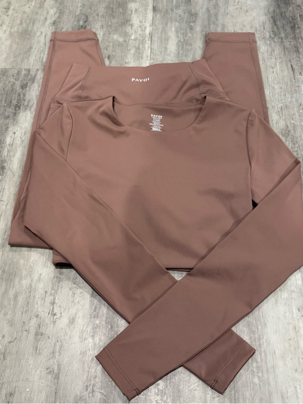 Pavoi Women's Long Sleeve Legging Set in Mauve/brown size‎